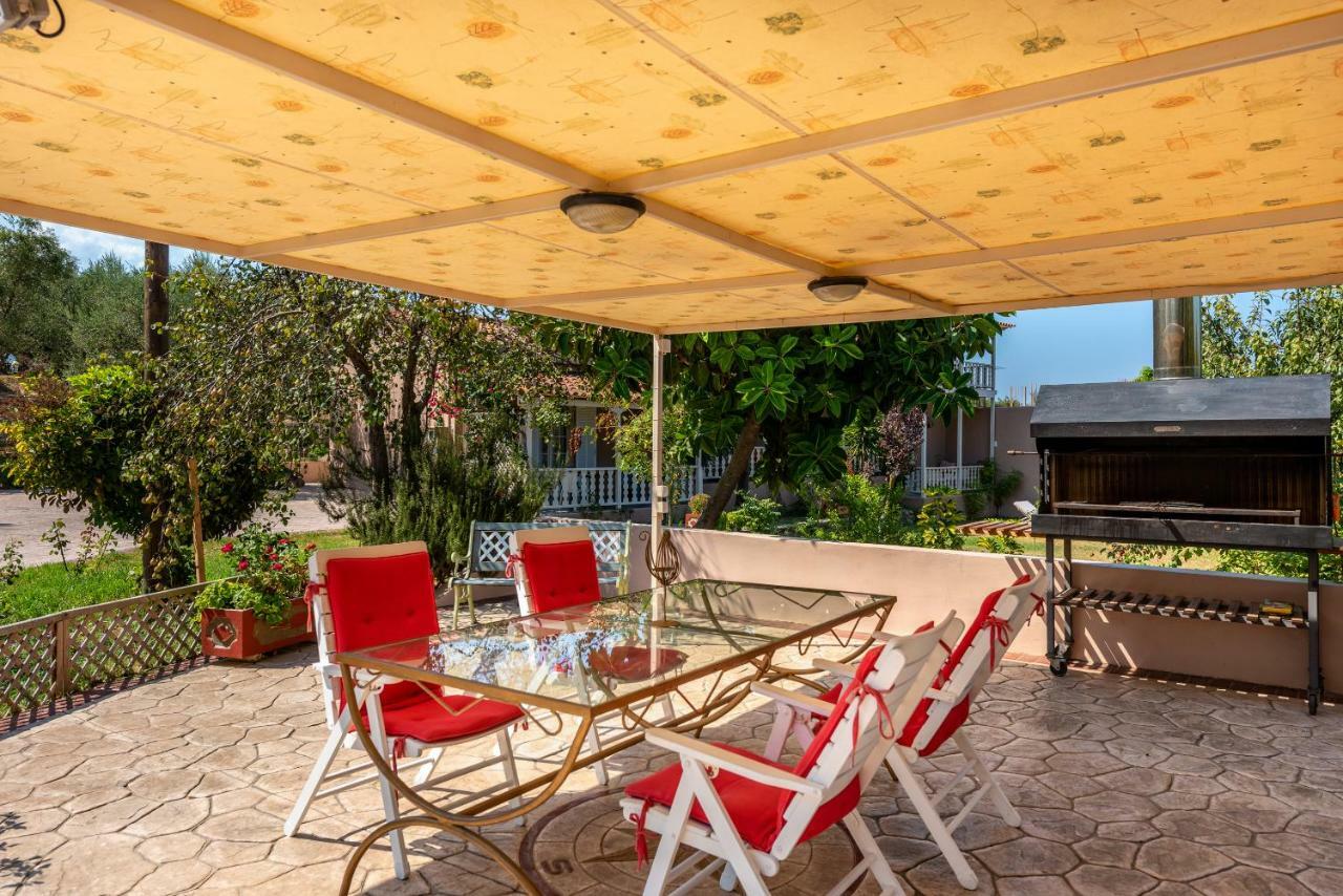 טרגקי Vasiliki Apartments מראה חיצוני תמונה