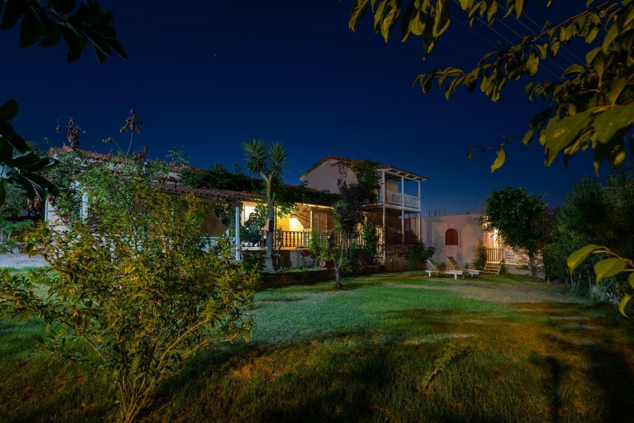 טרגקי Vasiliki Apartments מראה חיצוני תמונה