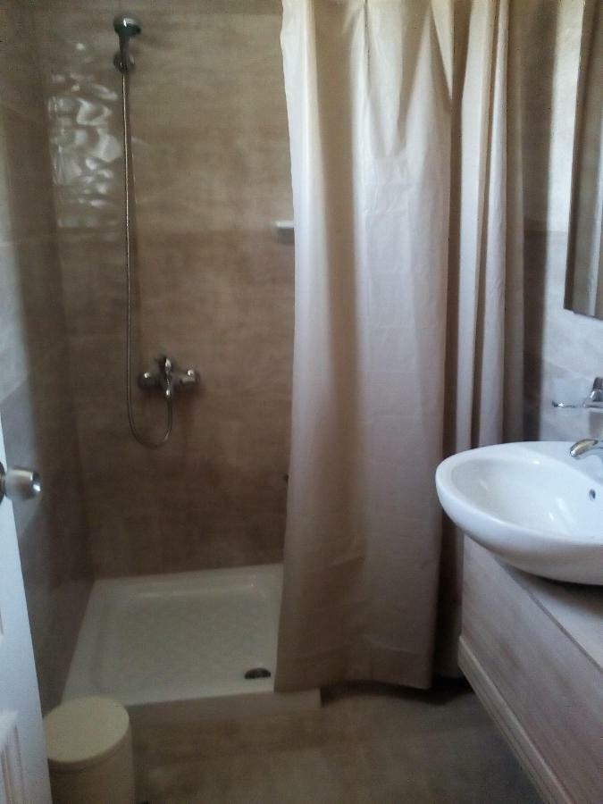 טרגקי Vasiliki Apartments מראה חיצוני תמונה
