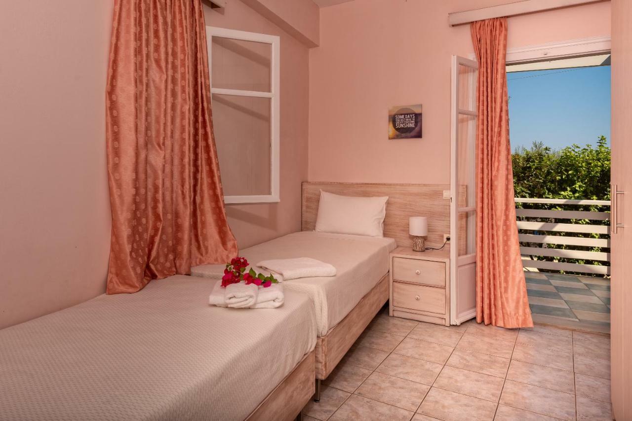 טרגקי Vasiliki Apartments מראה חיצוני תמונה